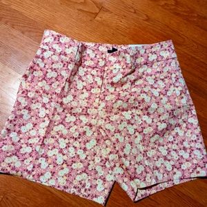 NWT - Ann Taylor Floral Shorts - Sz 4